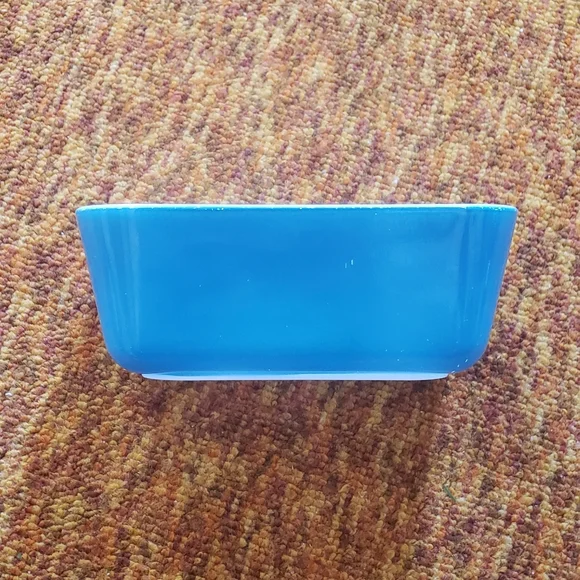 Pyrex Rectangular Dish - Picture 3 of 9